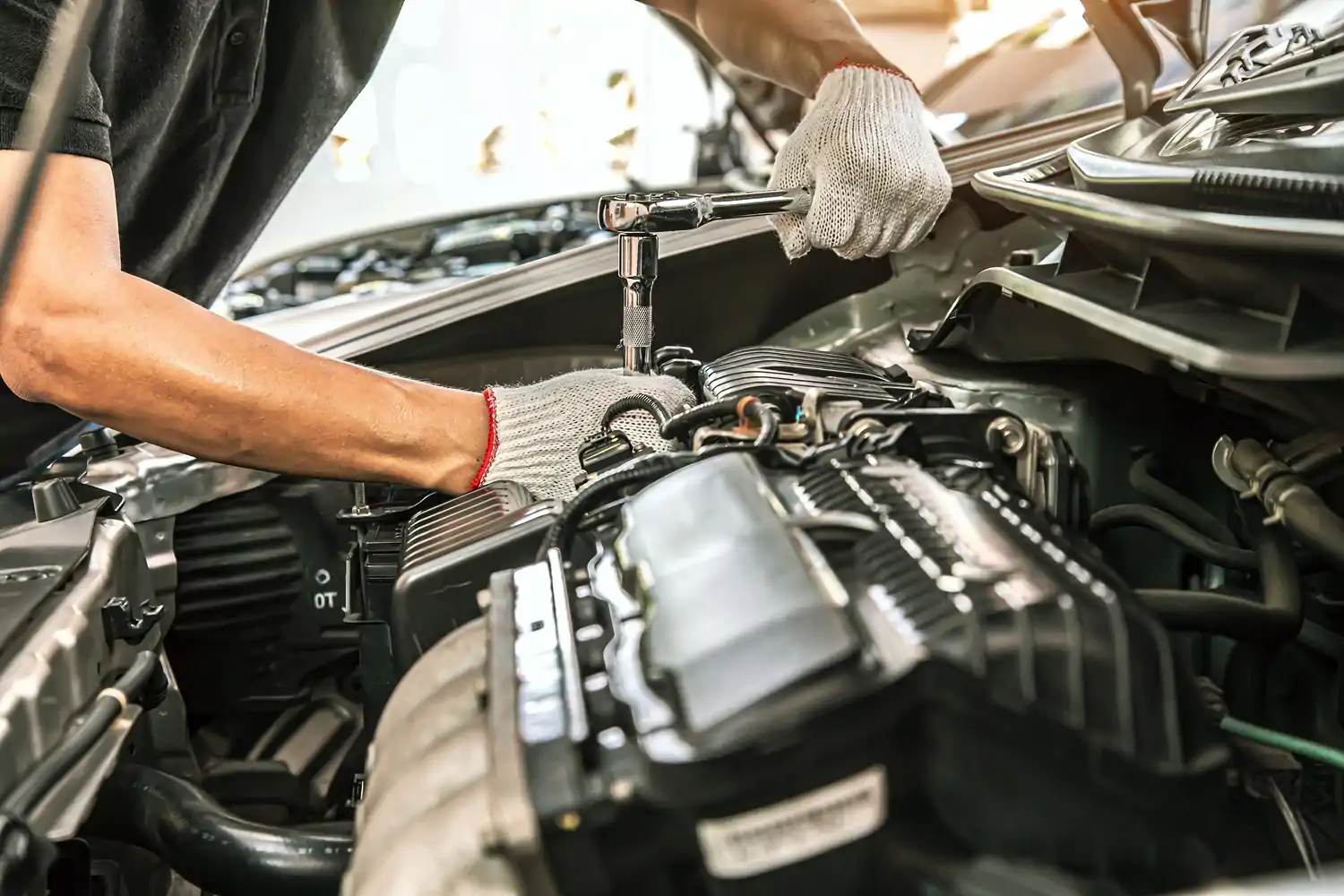 Garage à domicile vs garage classique : quelle solution est la plus économique ?